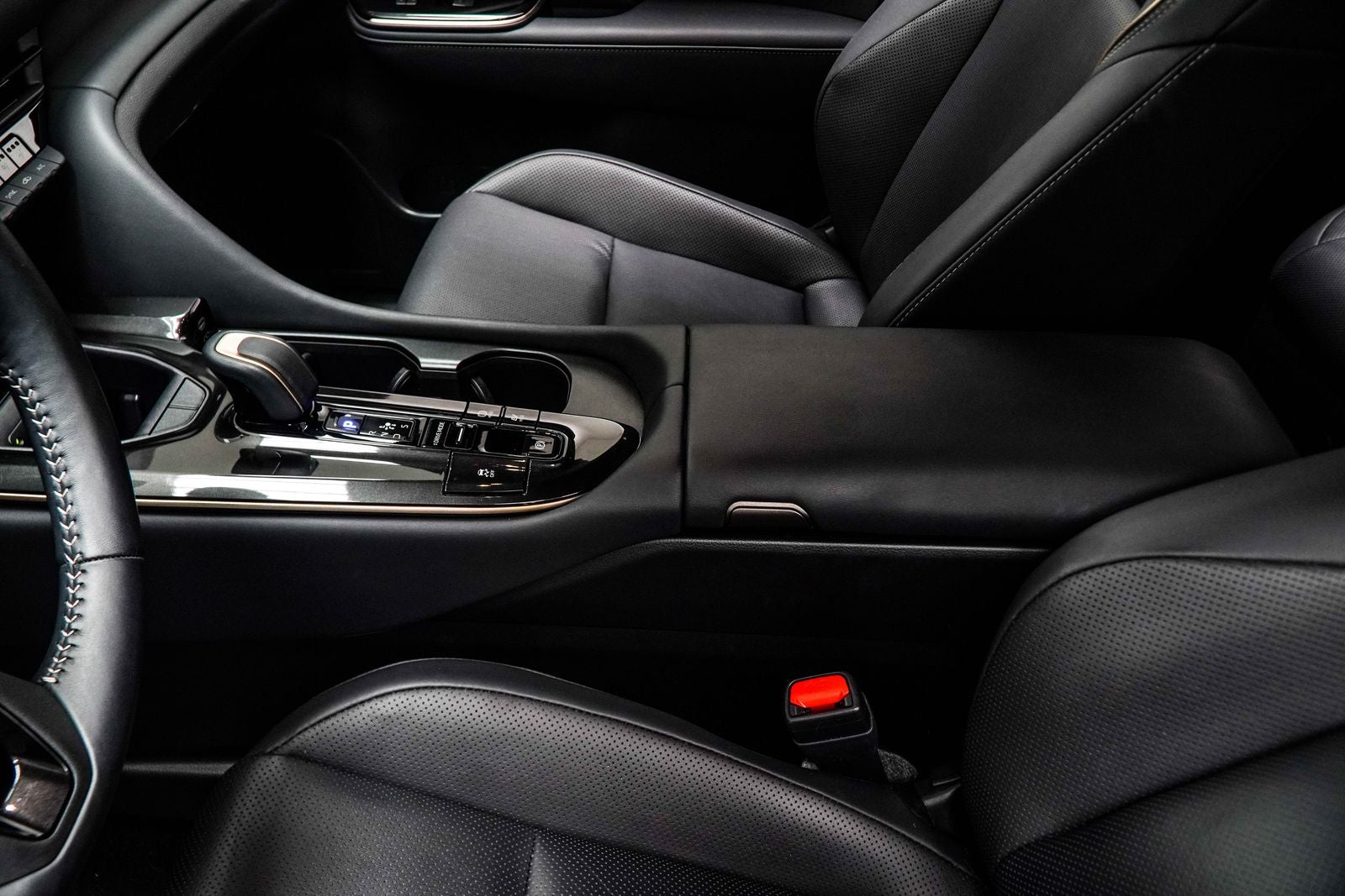 2025 Toyota Crown Signia Limited