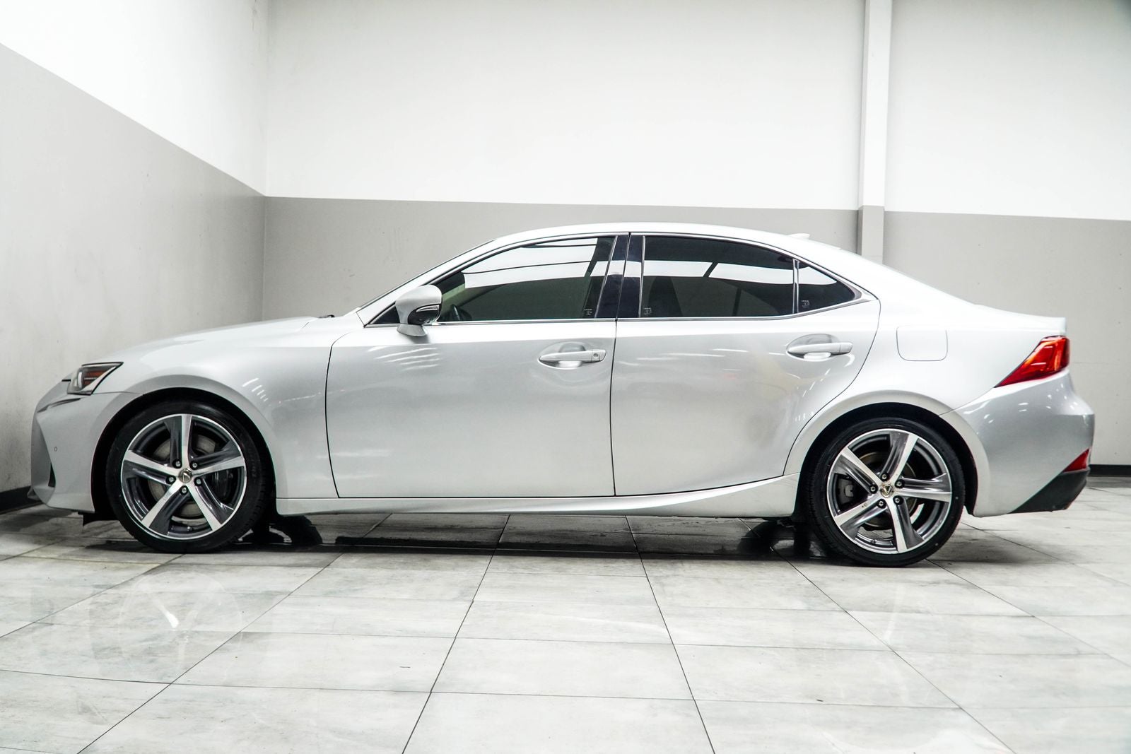2017 Lexus IS 200t