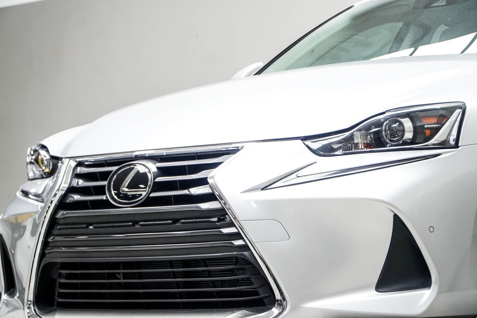 2017 Lexus IS 200t
