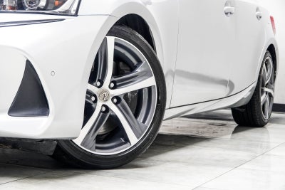 2017 Lexus IS 200t