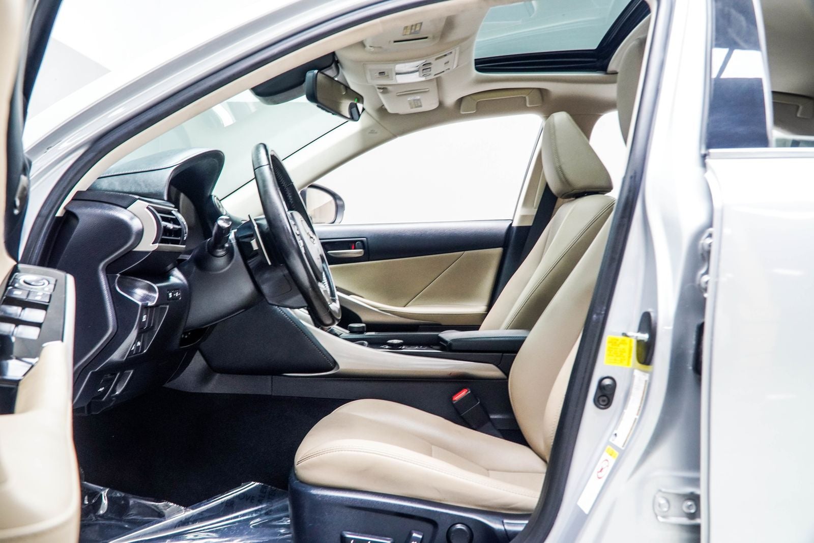 2017 Lexus IS 200t