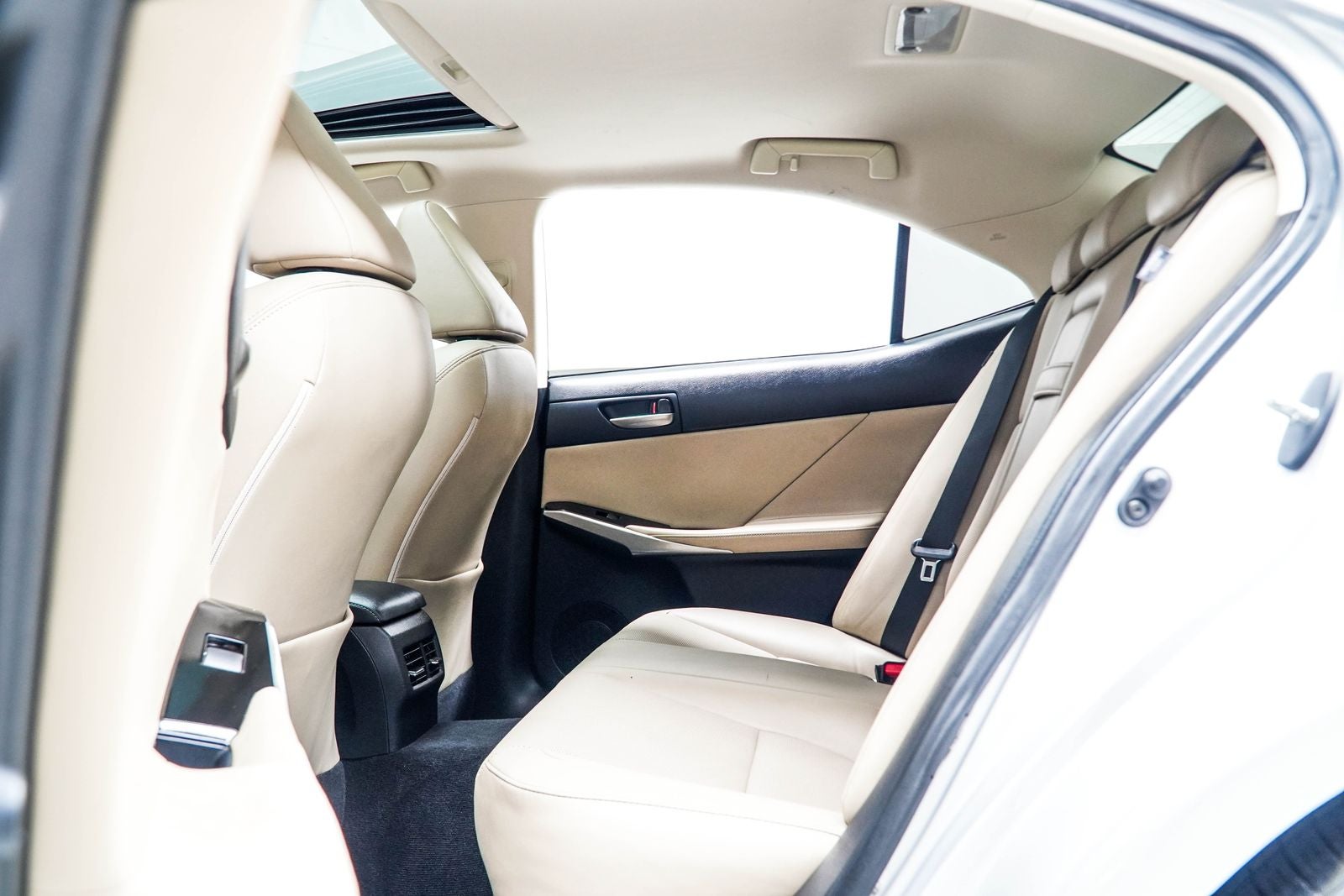 2017 Lexus IS 200t