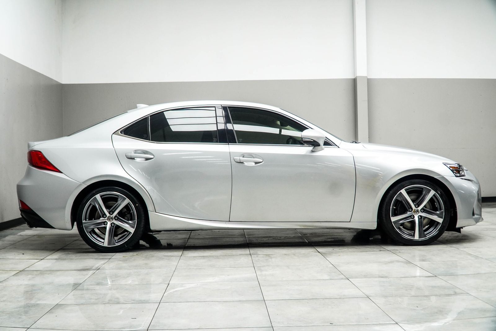 2017 Lexus IS 200t