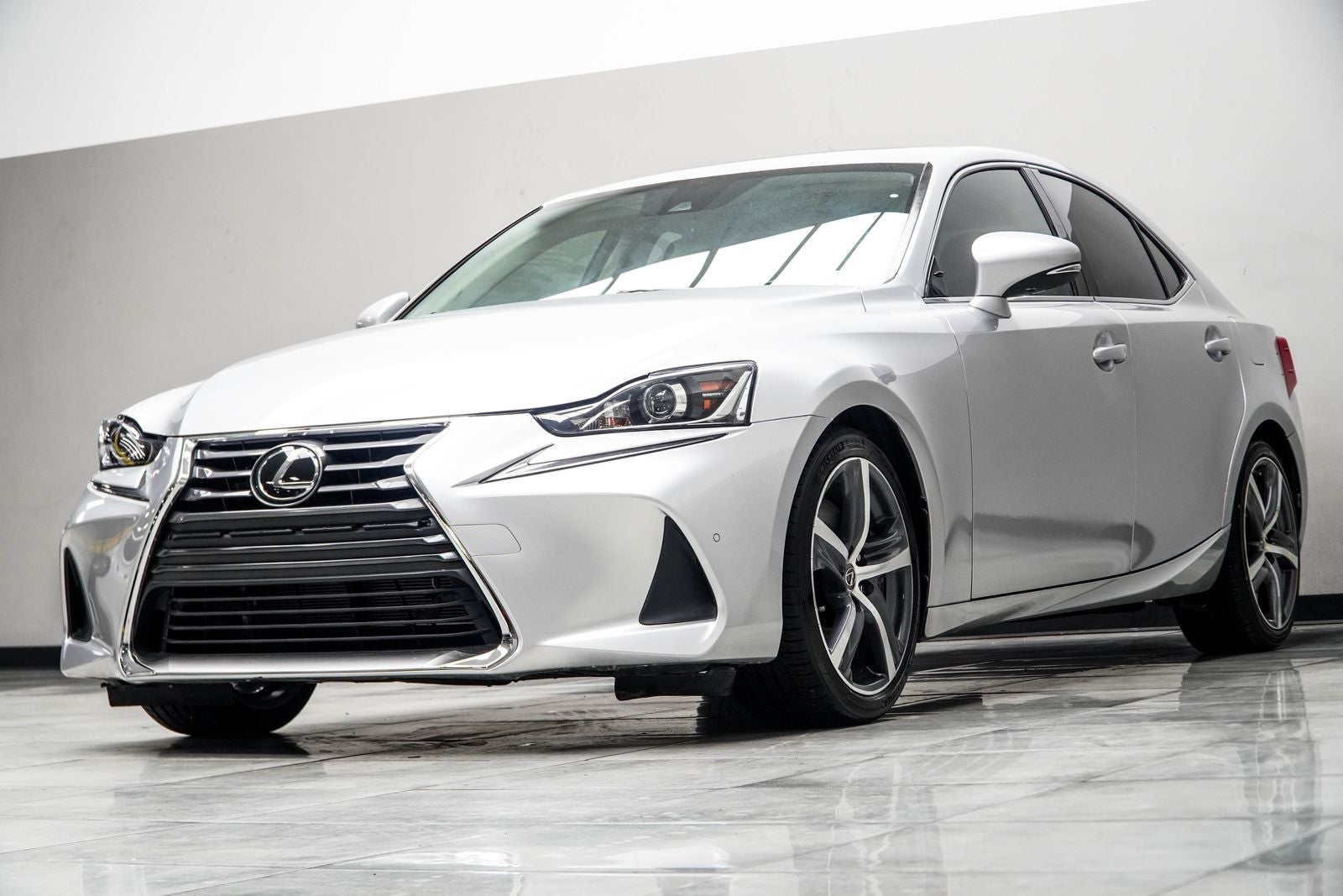 2017 Lexus IS 200t