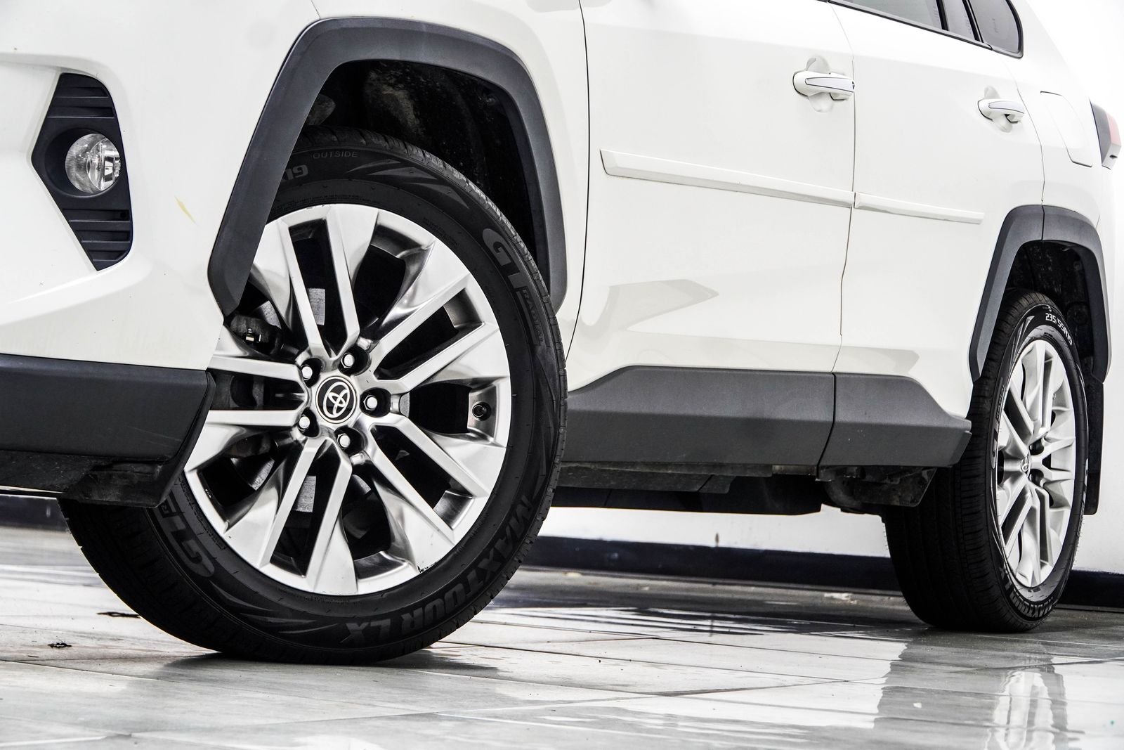 2020 Toyota RAV4 Limited