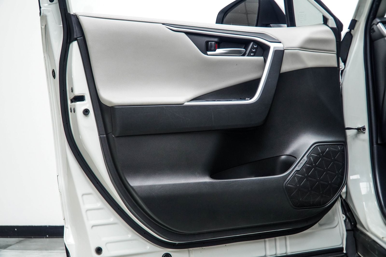 2020 Toyota RAV4 Limited