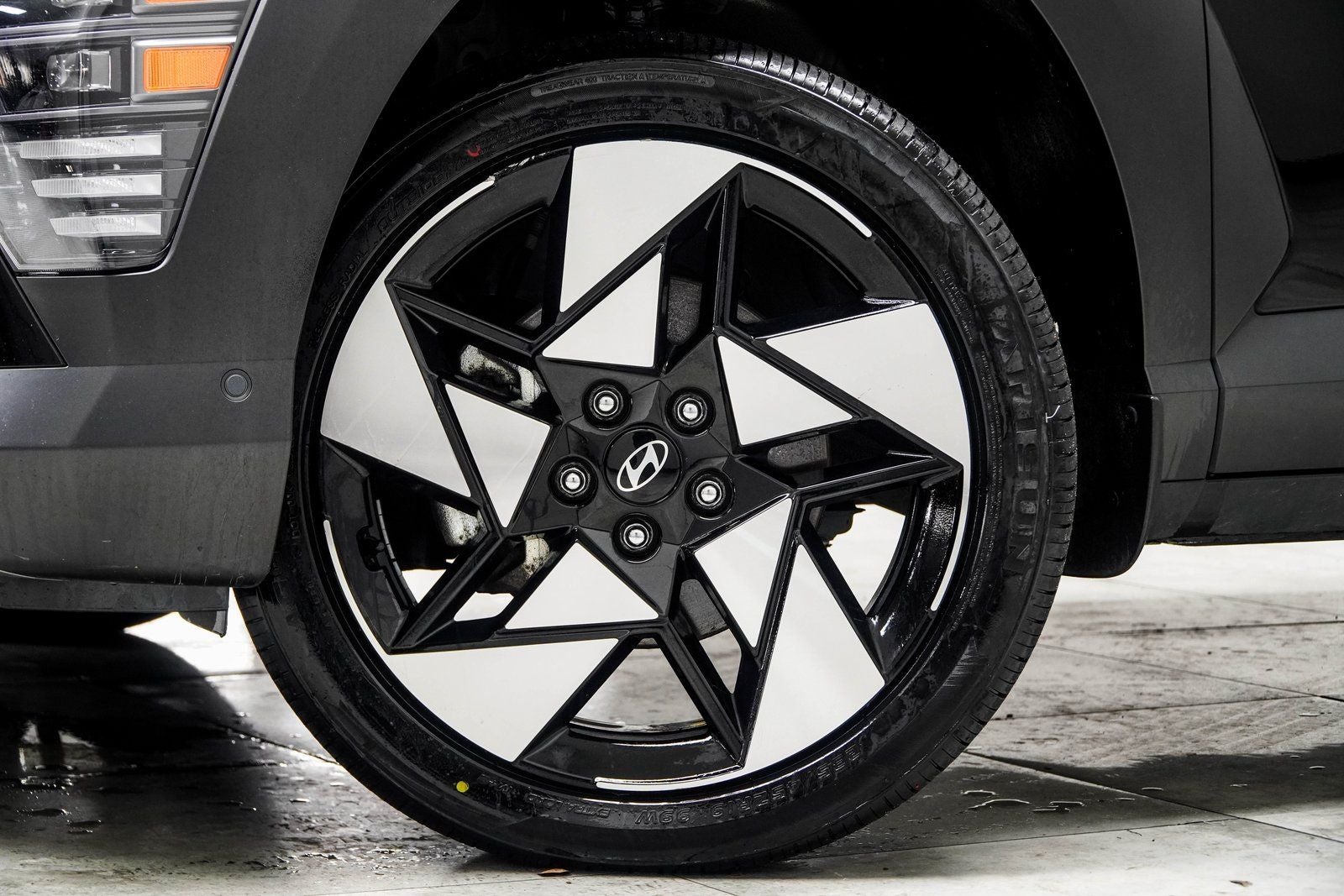 2024 Hyundai Kona Limited