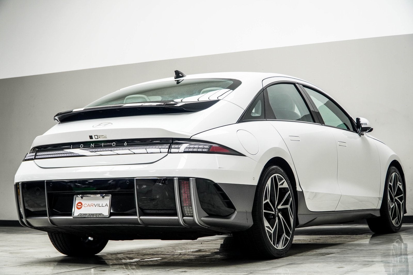 2024 Hyundai IONIQ 6 Limited