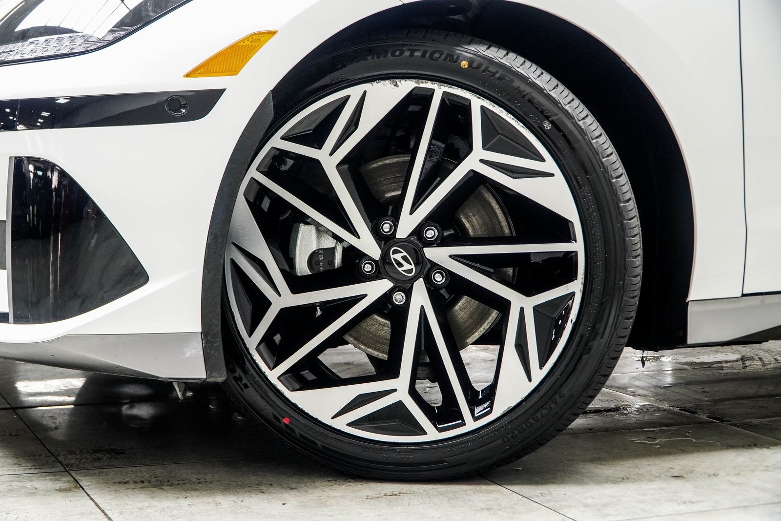 2024 Hyundai IONIQ 6 Limited