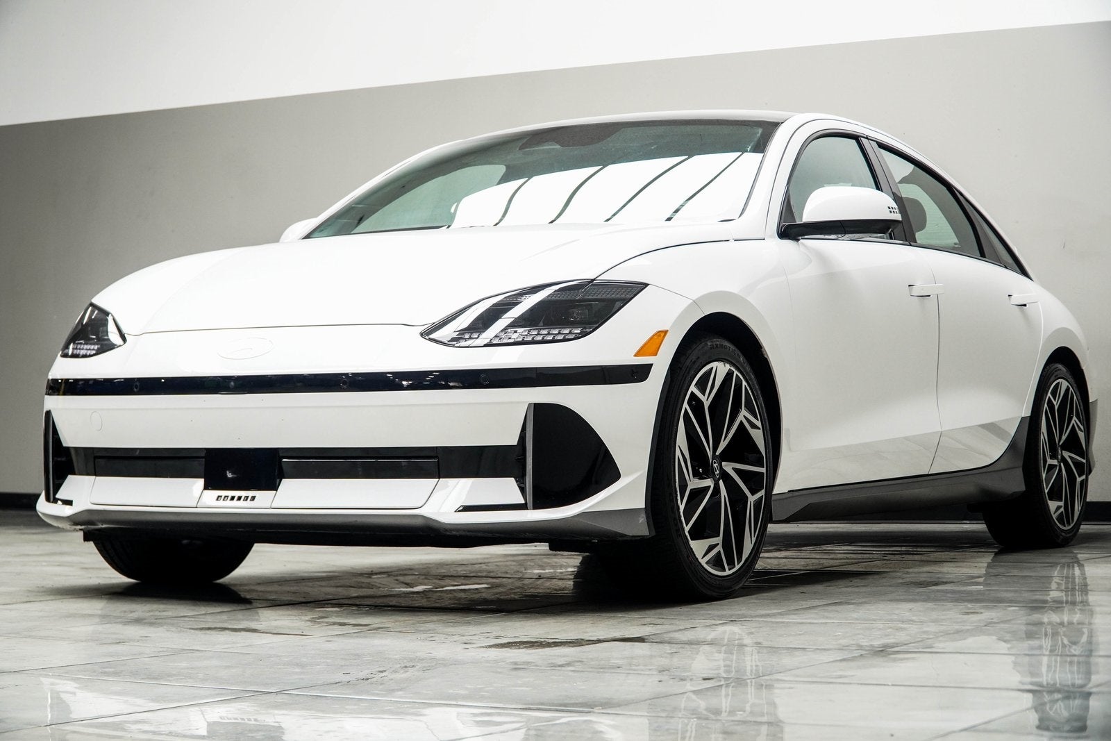 2024 Hyundai IONIQ 6 Limited