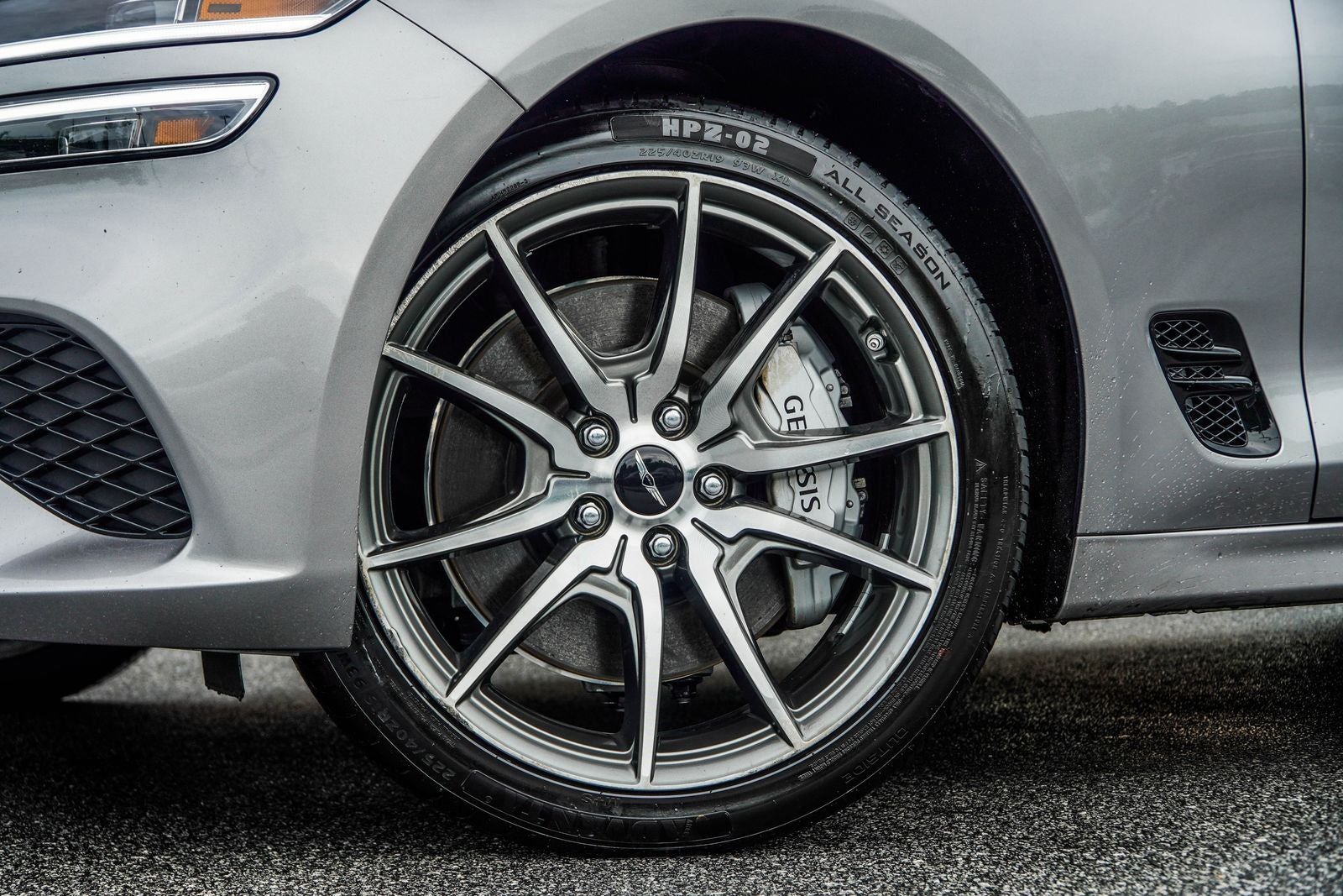 2025 Genesis G70 2.5T