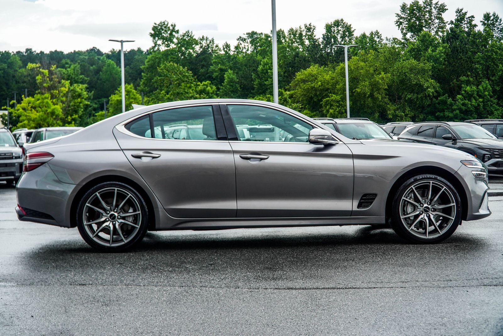 2025 Genesis G70 2.5T