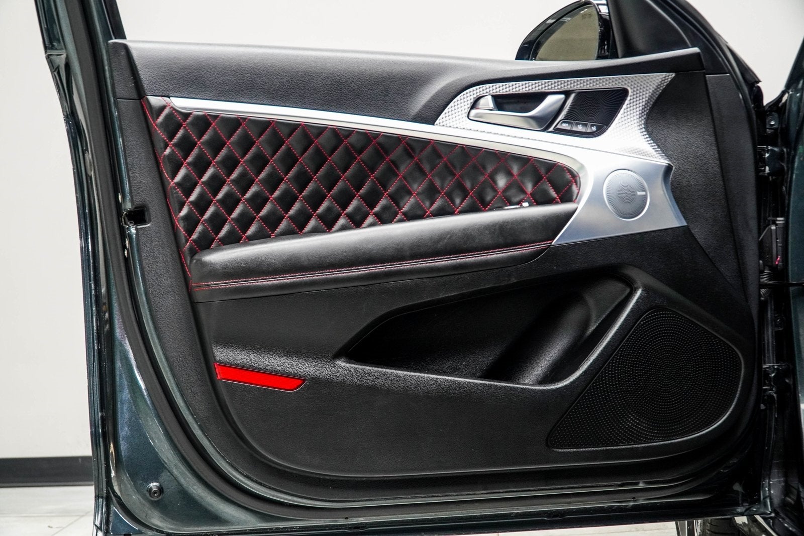 2023 Genesis G70 3.3T