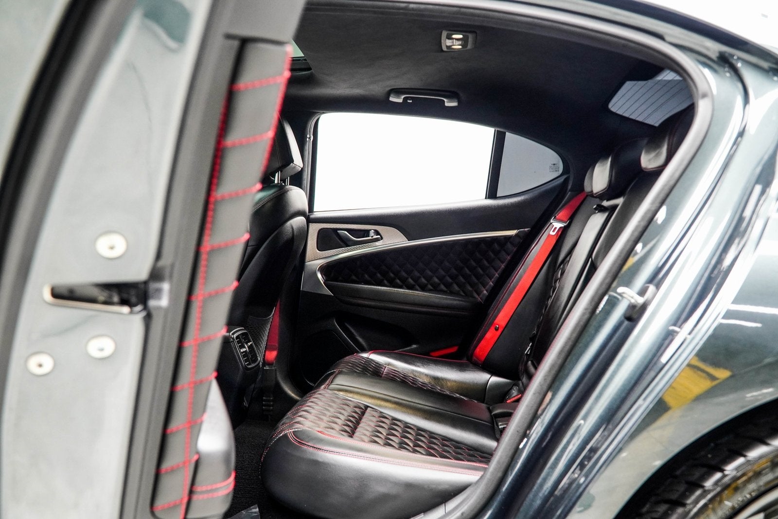 2023 Genesis G70 3.3T