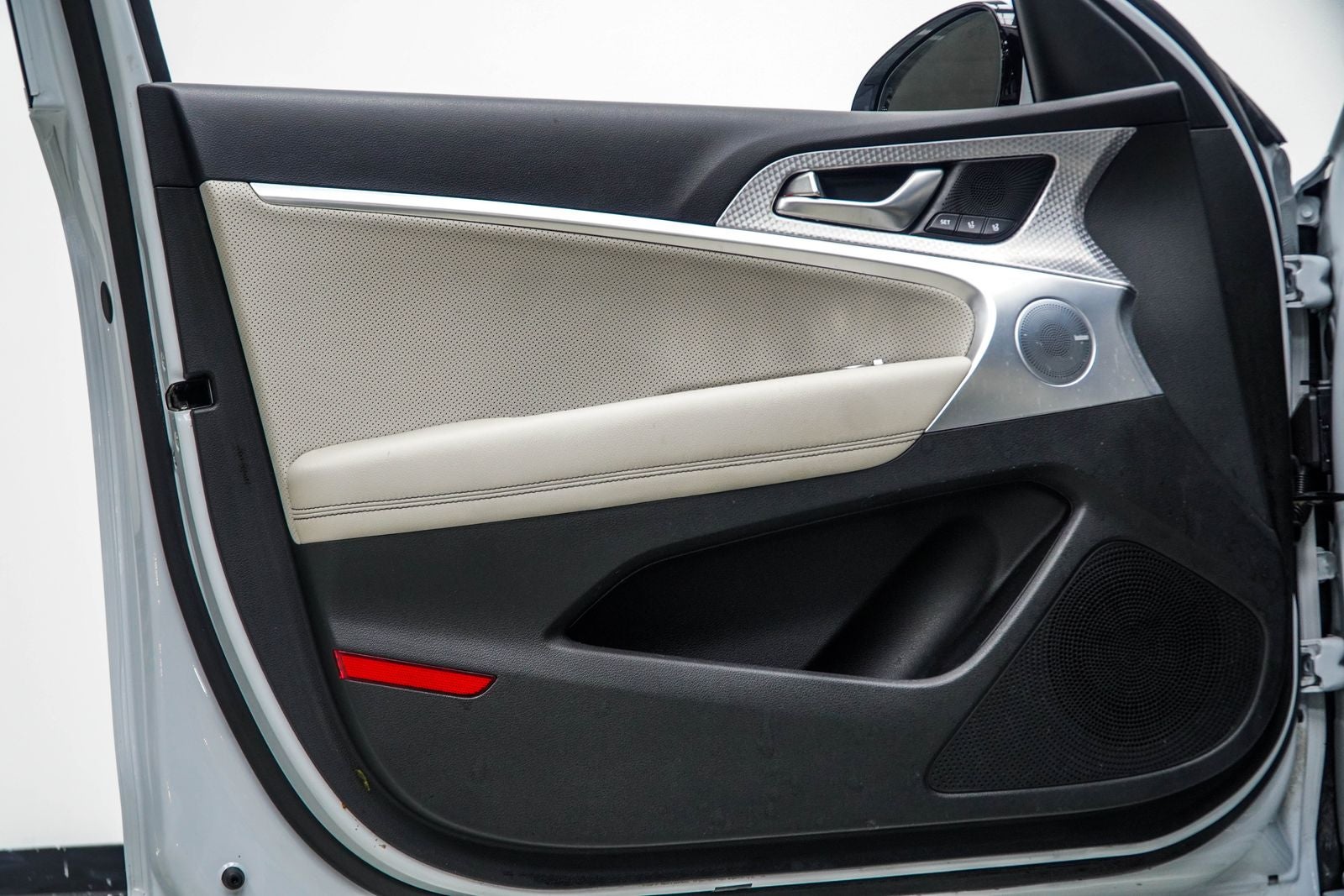 2022 Genesis G70 3.3T
