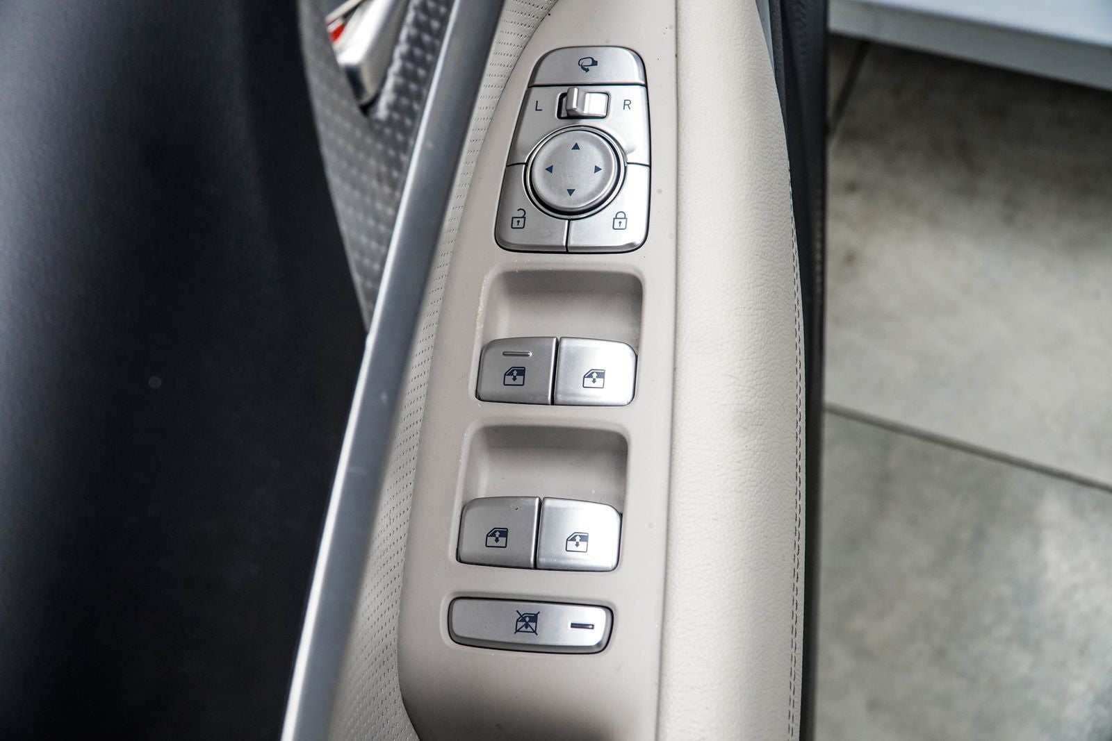 2022 Genesis G70 3.3T