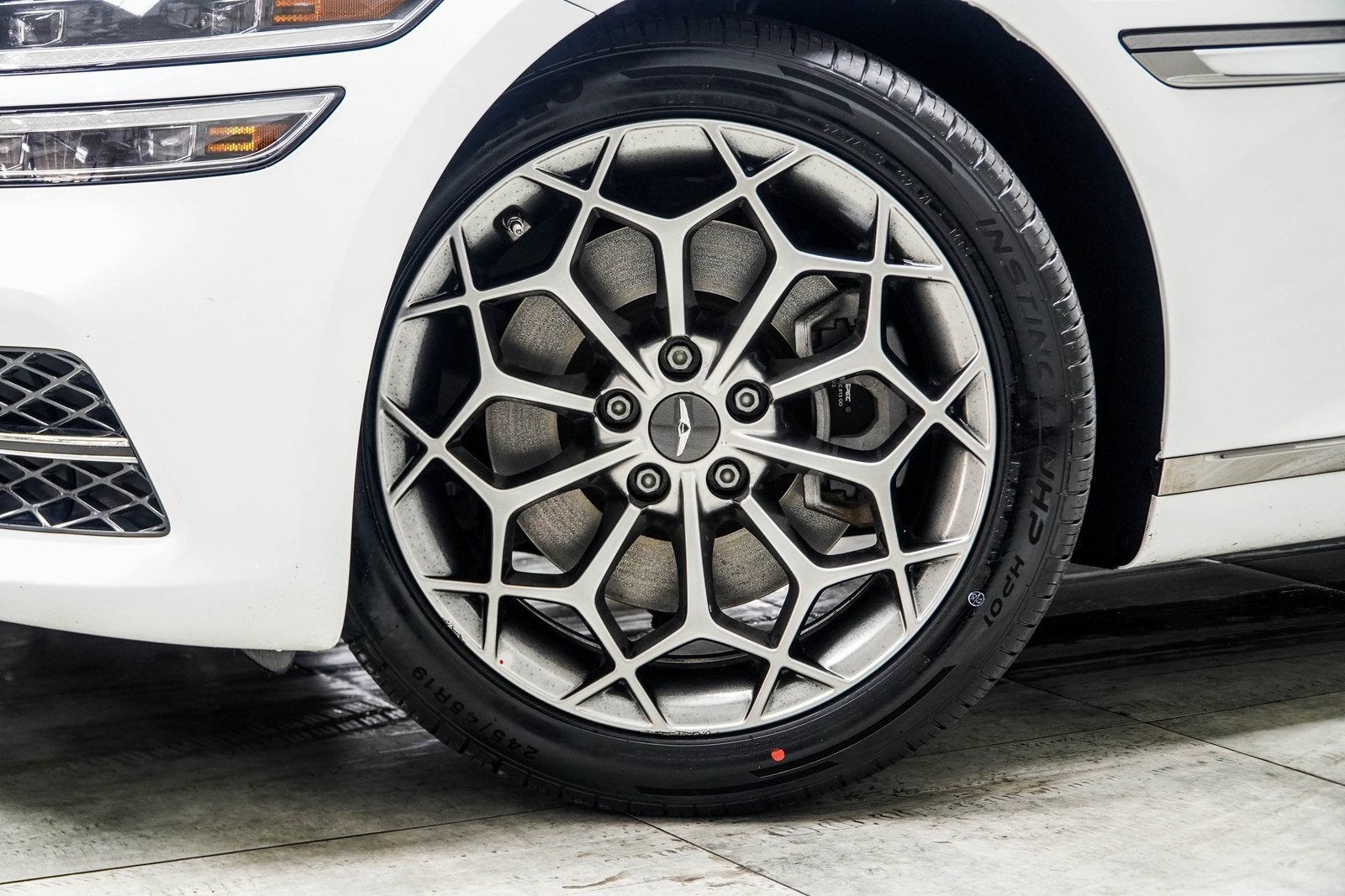 2023 Genesis G80 2.5T