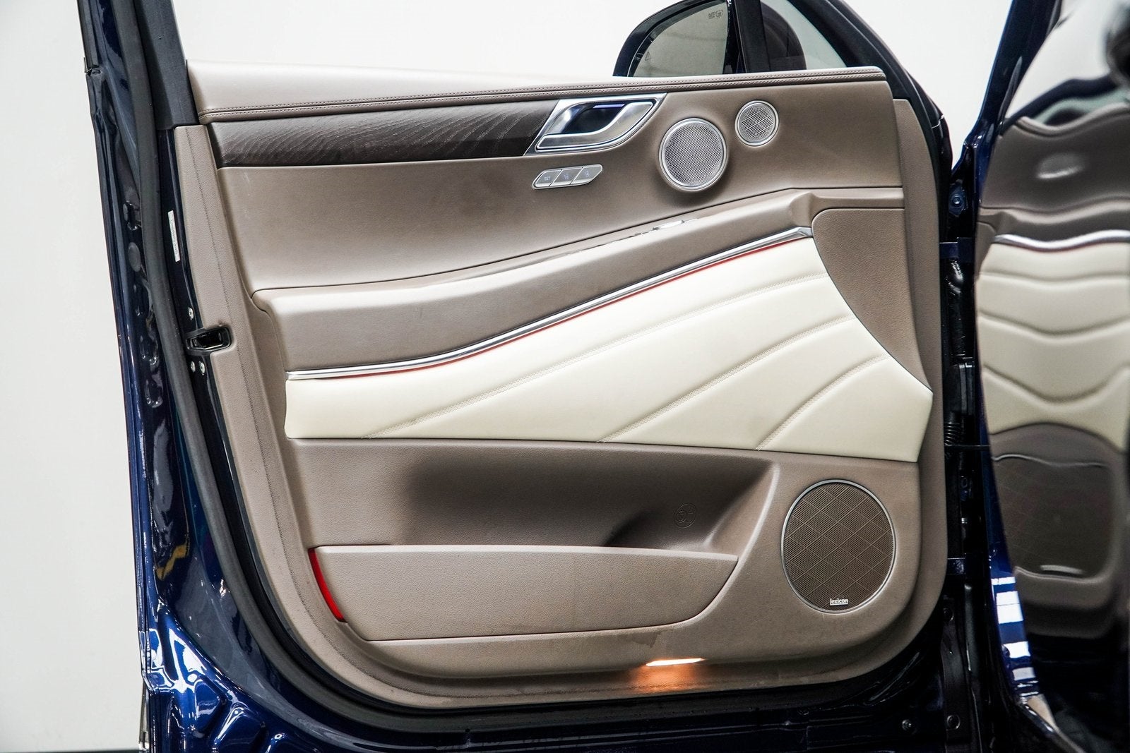 2023 Genesis GV80 2.5T