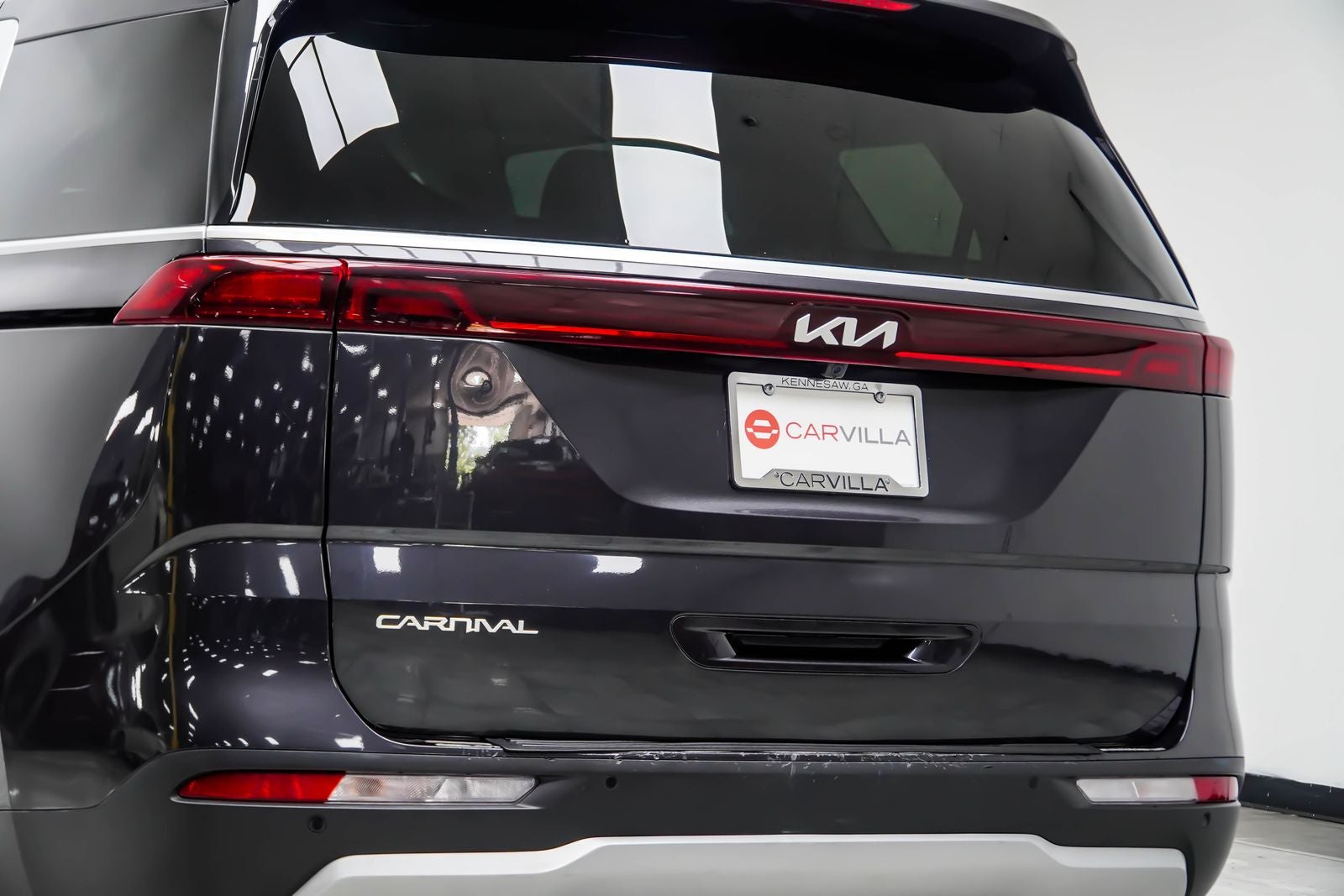 2023 Kia Carnival LX