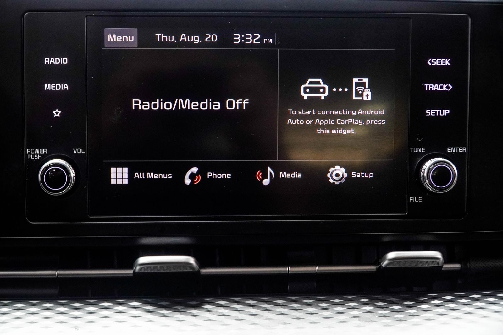 2023 Kia Carnival LX