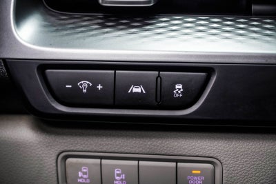 2023 Kia Carnival LX