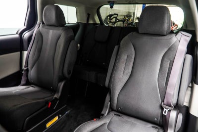 2023 Kia Carnival LX