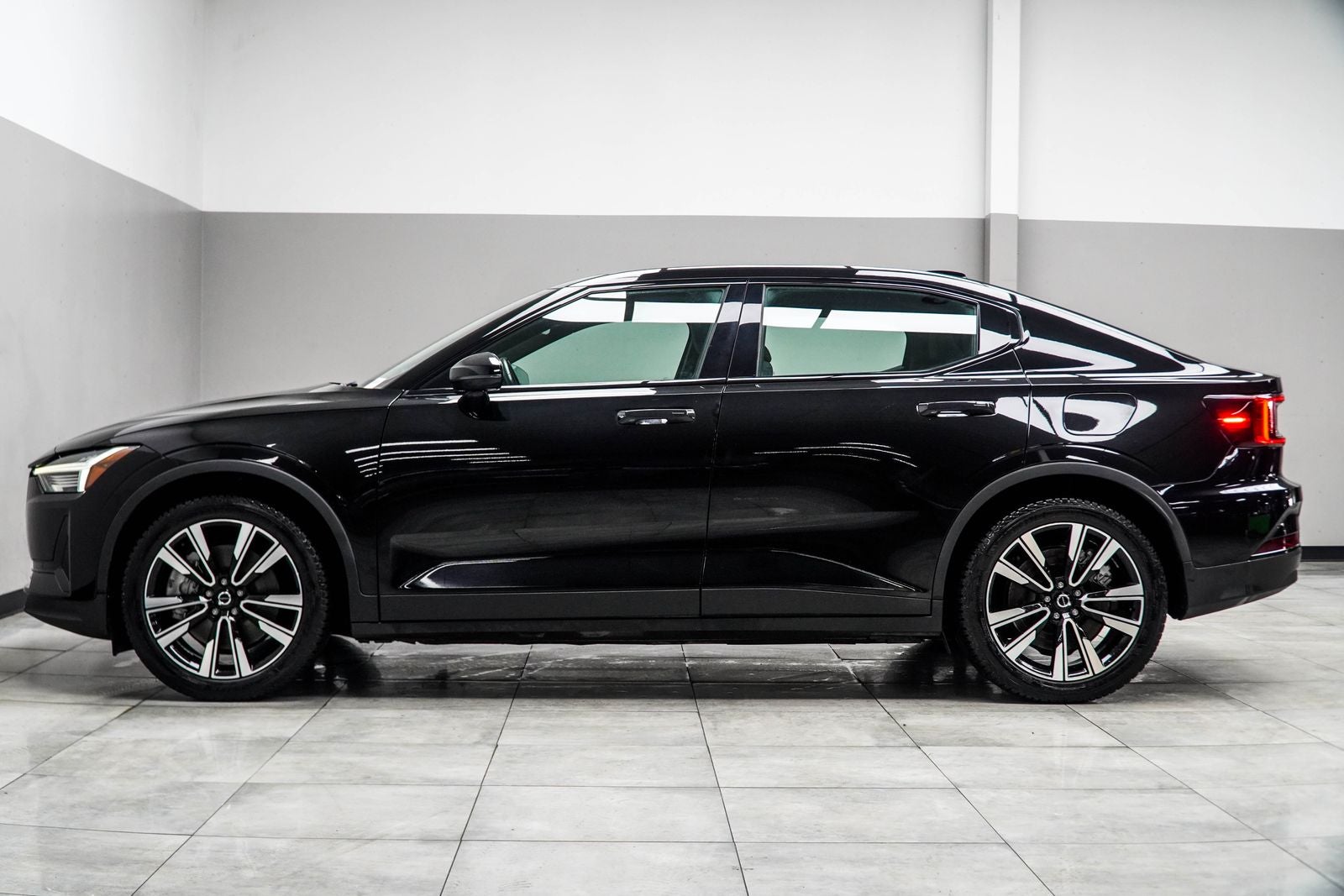 2022 Polestar 2 Long Range Dual Motor