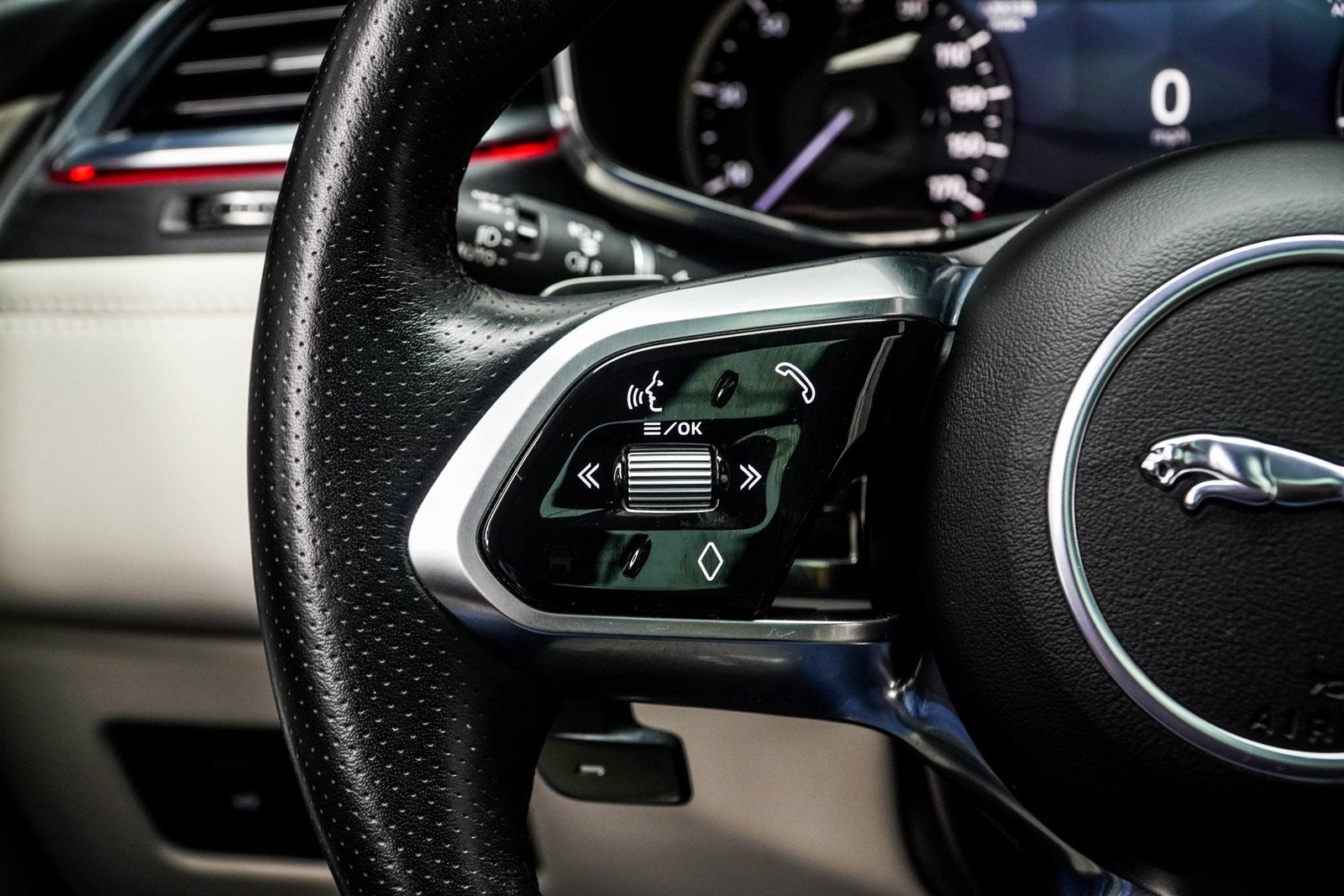 2023 Jaguar F-PACE P400 R-Dynamic S