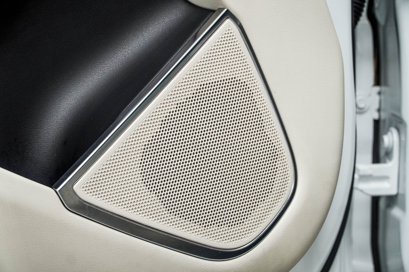 2023 Jaguar F-PACE P400 R-Dynamic S