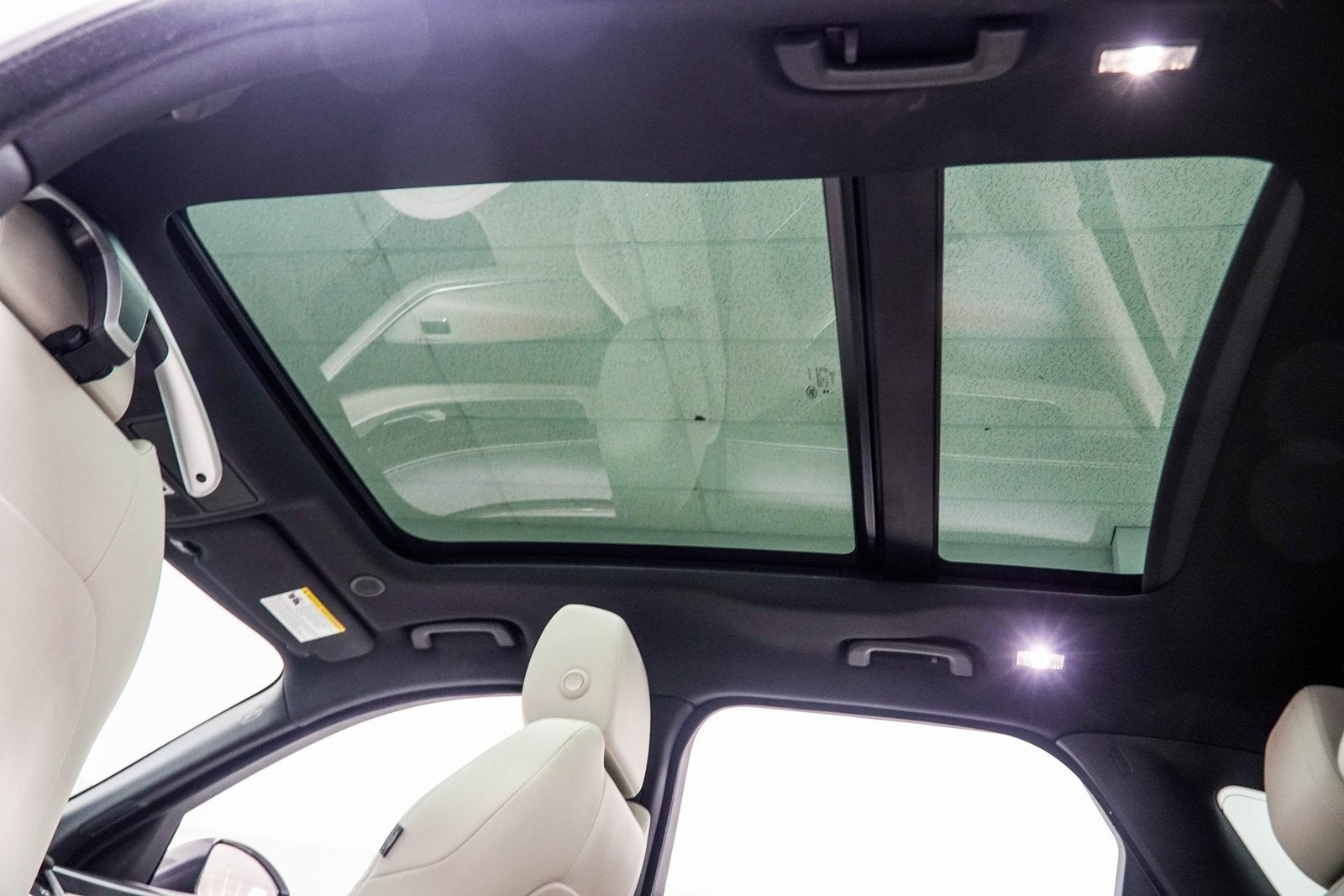 2023 Jaguar F-PACE P400 R-Dynamic S