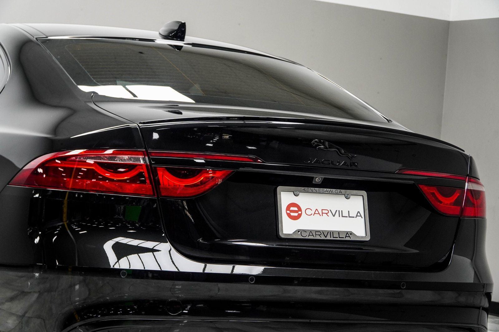 2024 Jaguar XF R-Dynamic SE