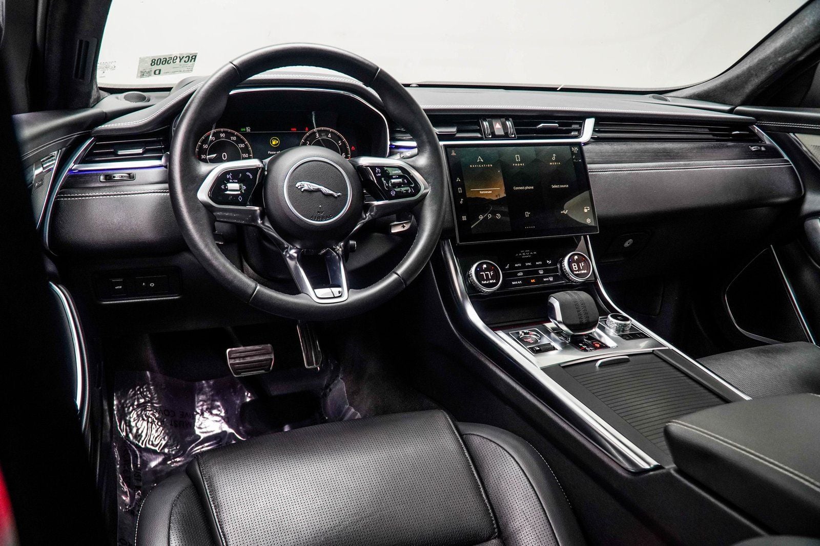 2024 Jaguar XF R-Dynamic SE