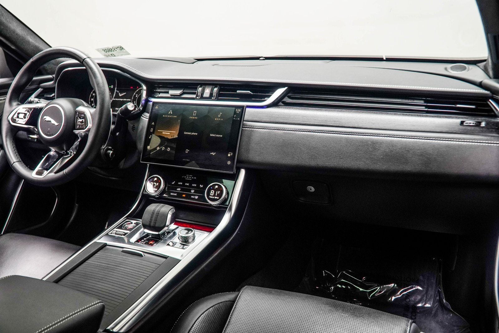 2024 Jaguar XF R-Dynamic SE