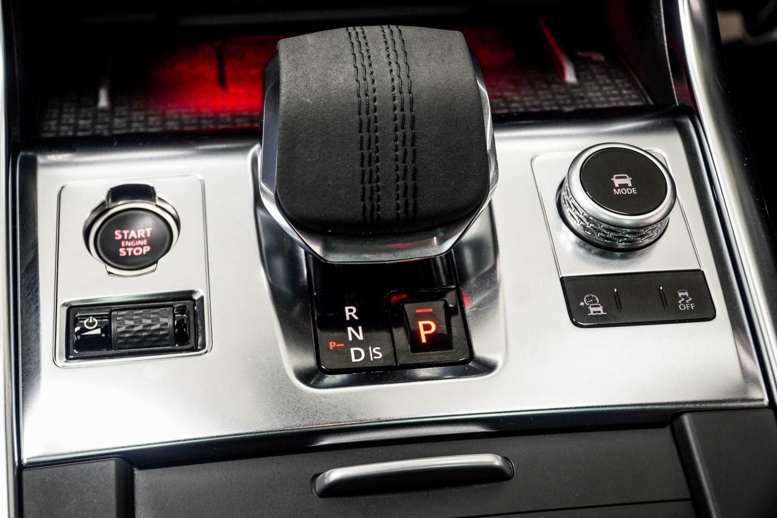 2024 Jaguar XF R-Dynamic SE