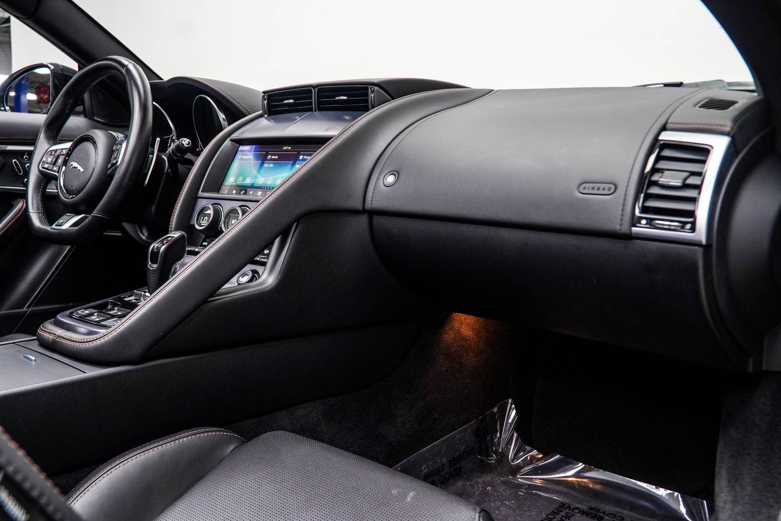 2019 Jaguar F-TYPE R