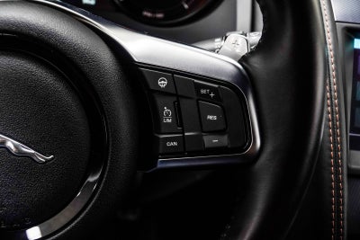 2019 Jaguar F-TYPE R