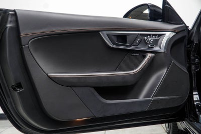 2019 Jaguar F-TYPE R