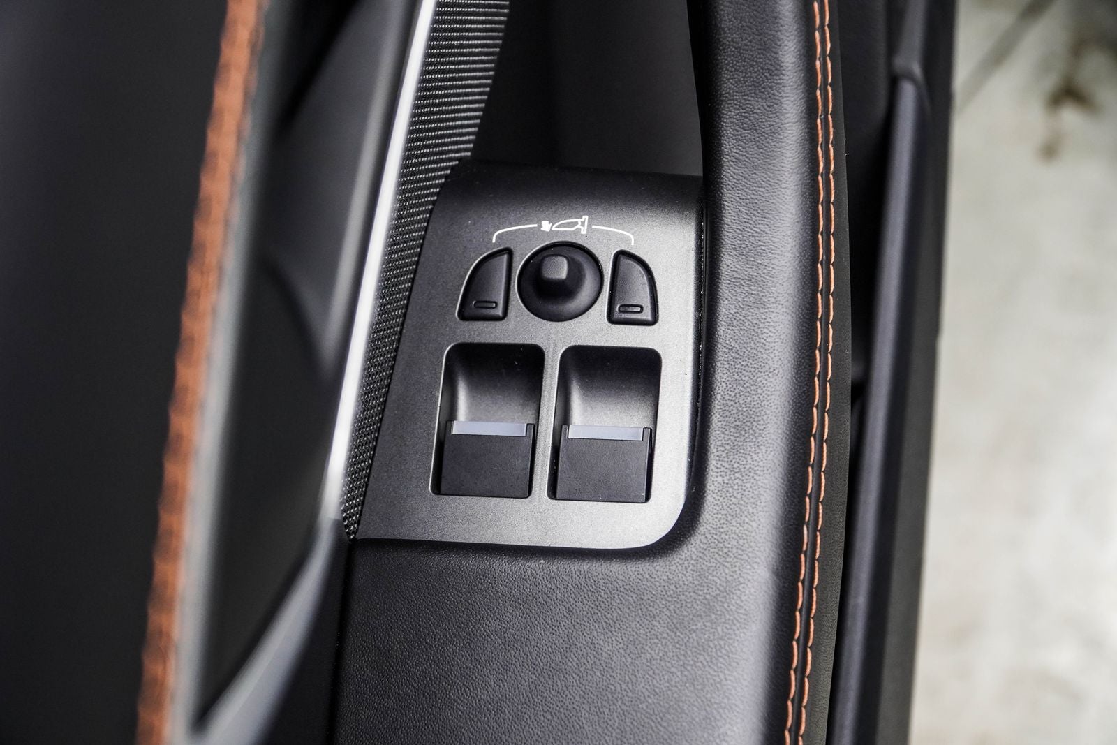 2019 Jaguar F-TYPE R