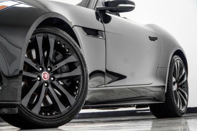 2019 Jaguar F-TYPE R
