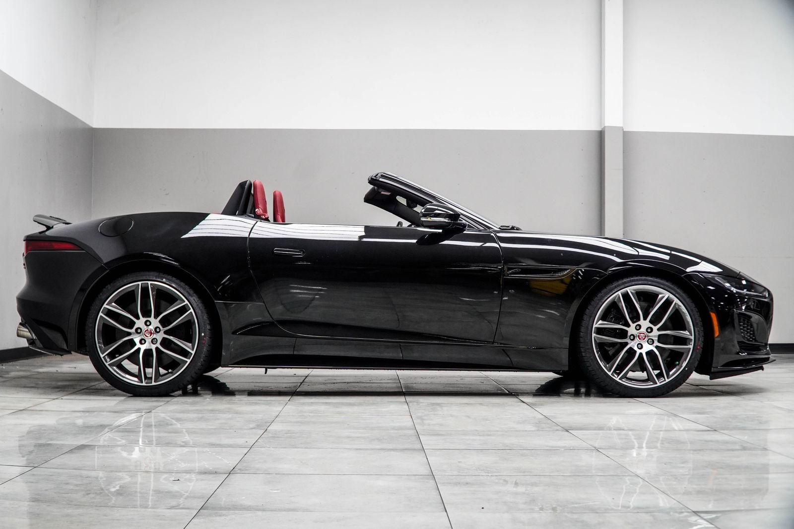 2023 Jaguar F-TYPE P450