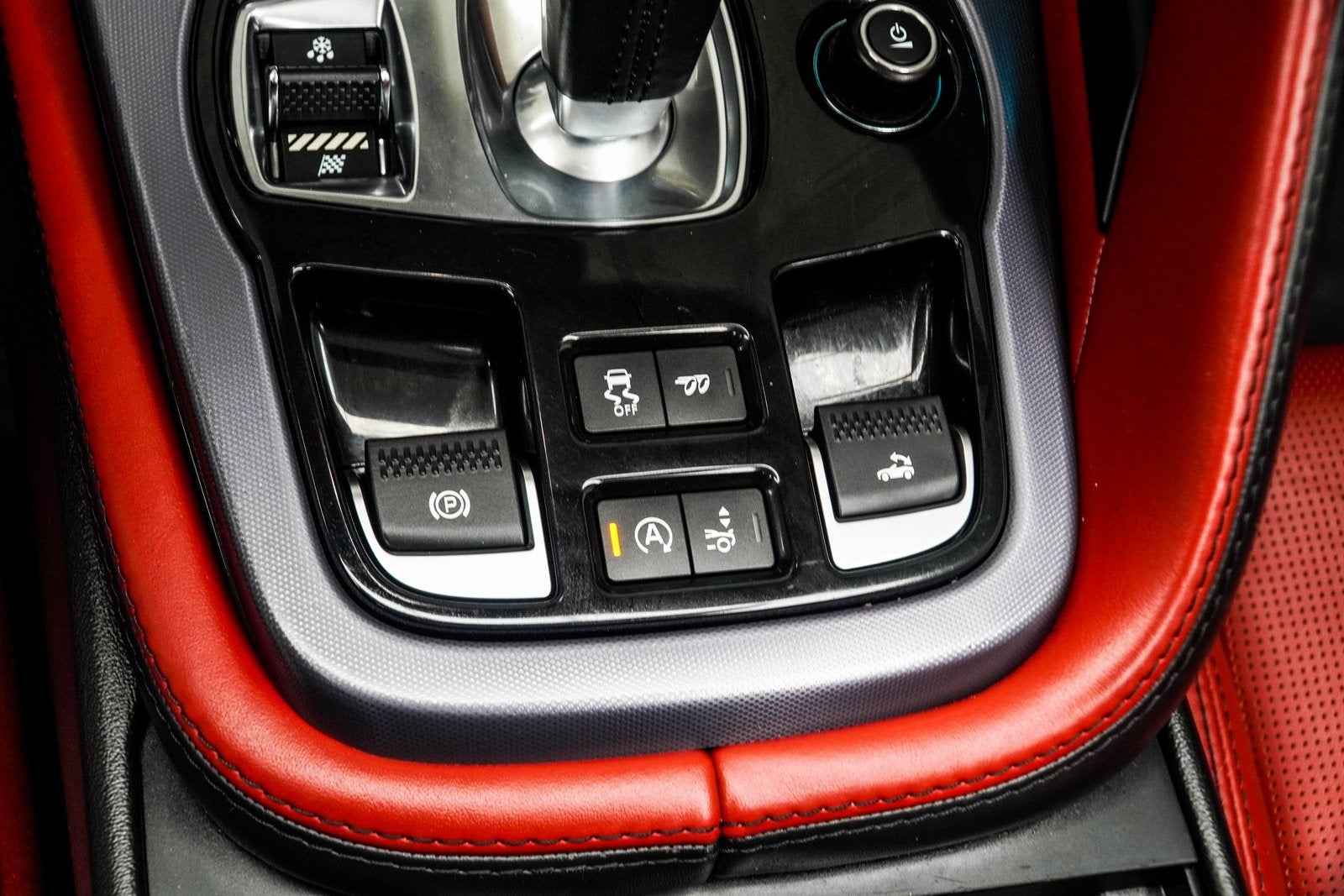 2019 Jaguar F-TYPE P300