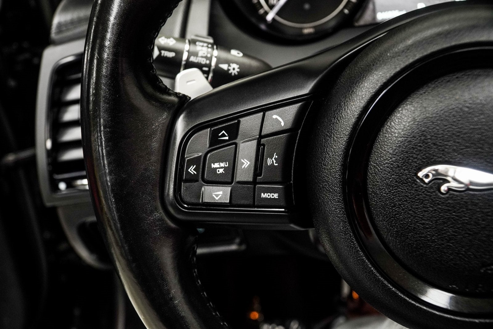 2019 Jaguar F-TYPE P300