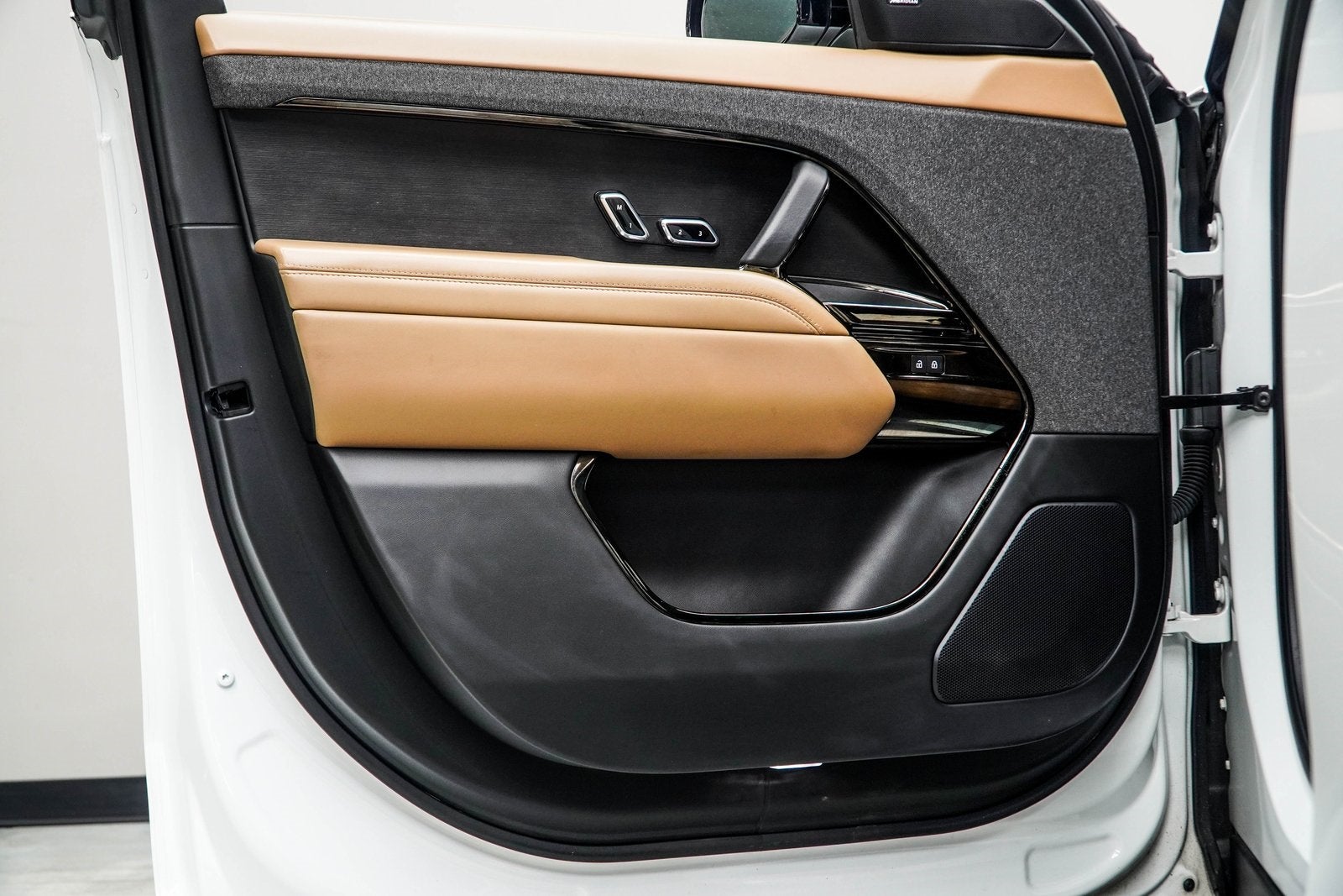 2023 Land Rover Range Rover Sport SE