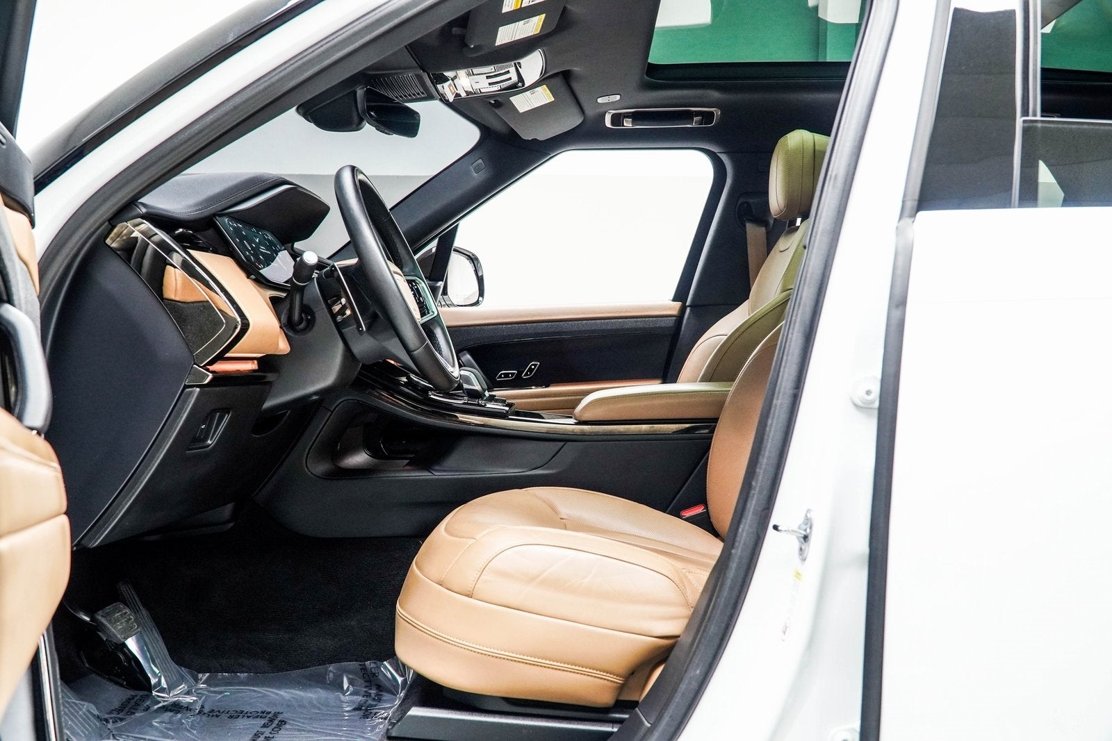 2023 Land Rover Range Rover Sport SE