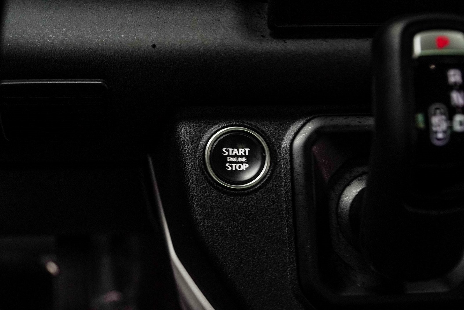 2025 Land Rover Defender 110 S