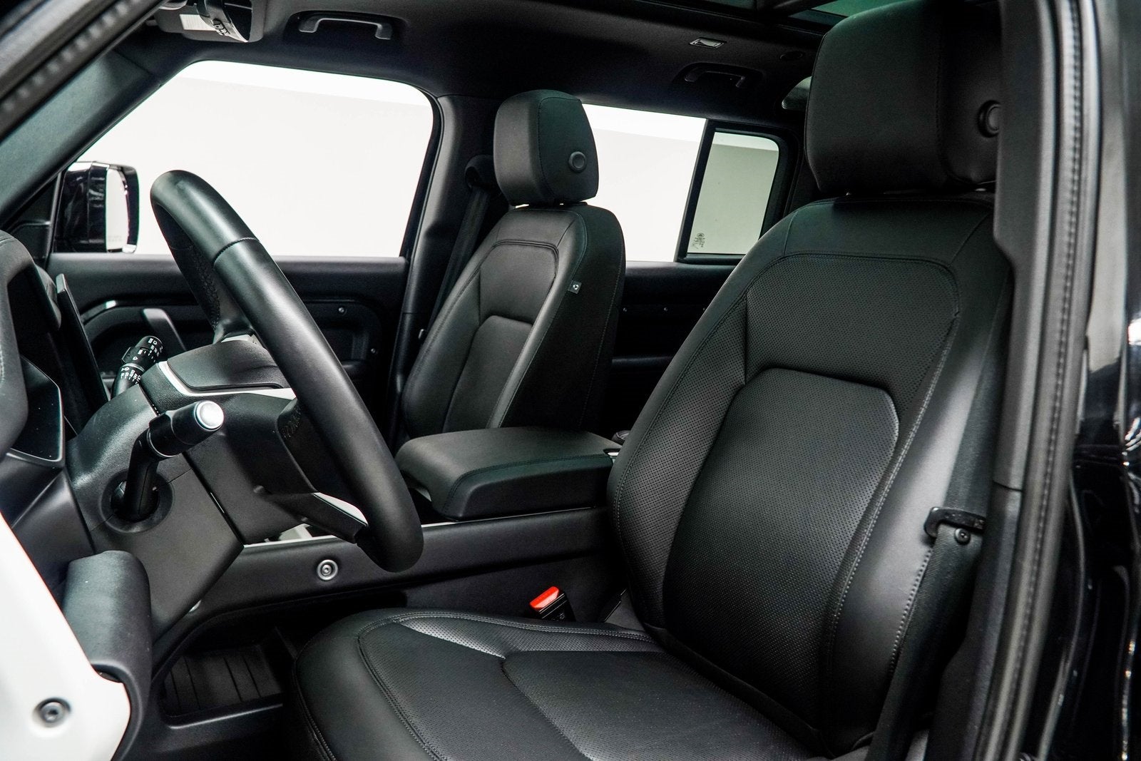 2025 Land Rover Defender 110 S