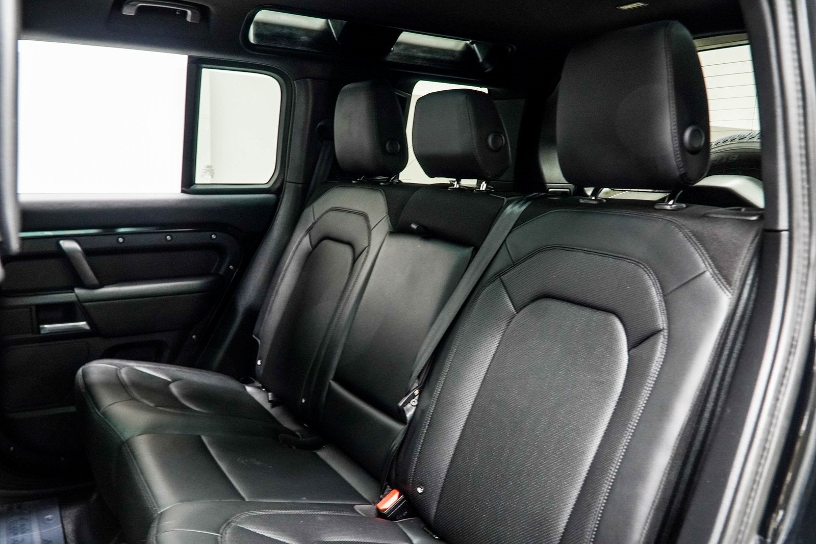 2025 Land Rover Defender 110 S