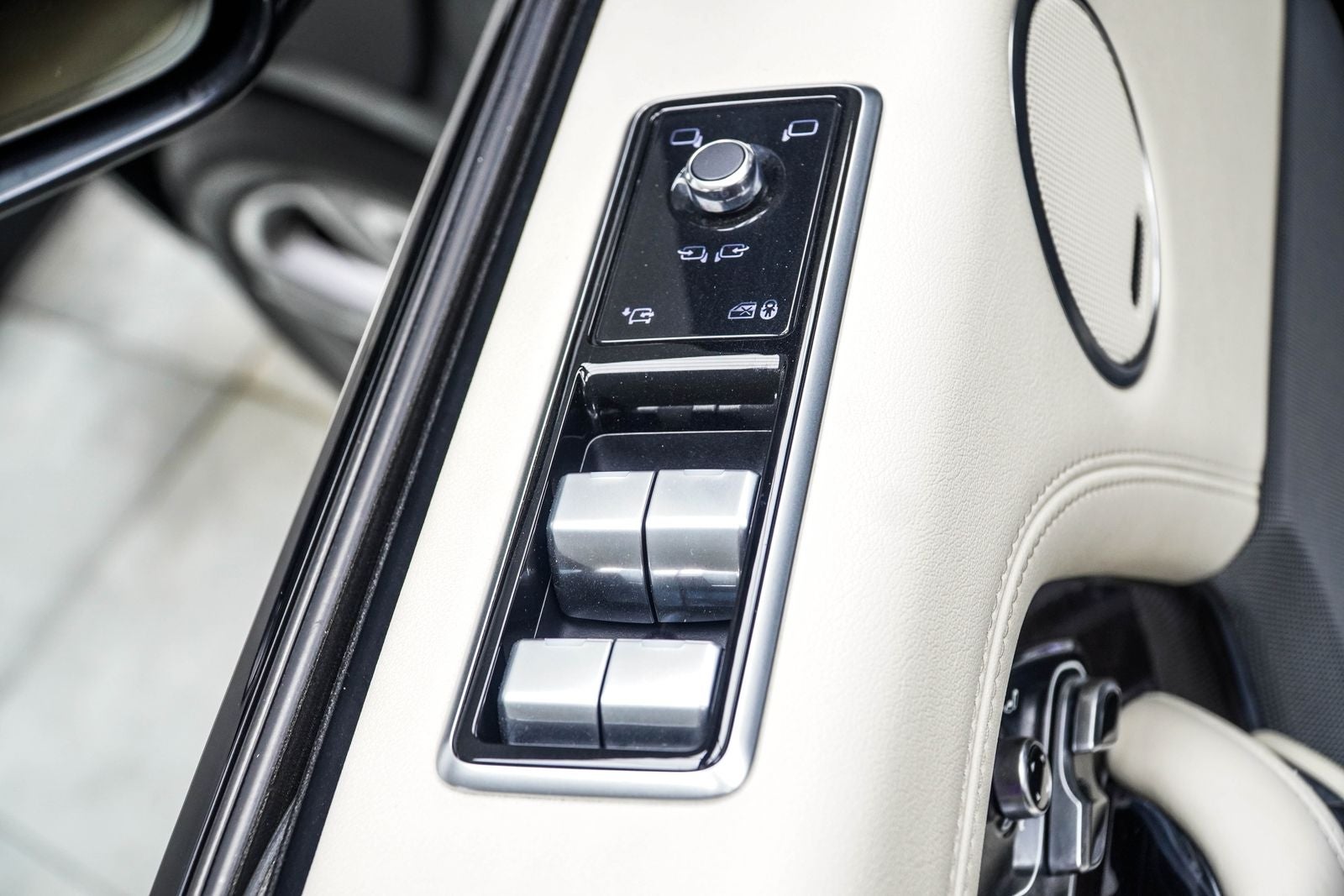 2021 Land Rover Range Rover Westminster LWB