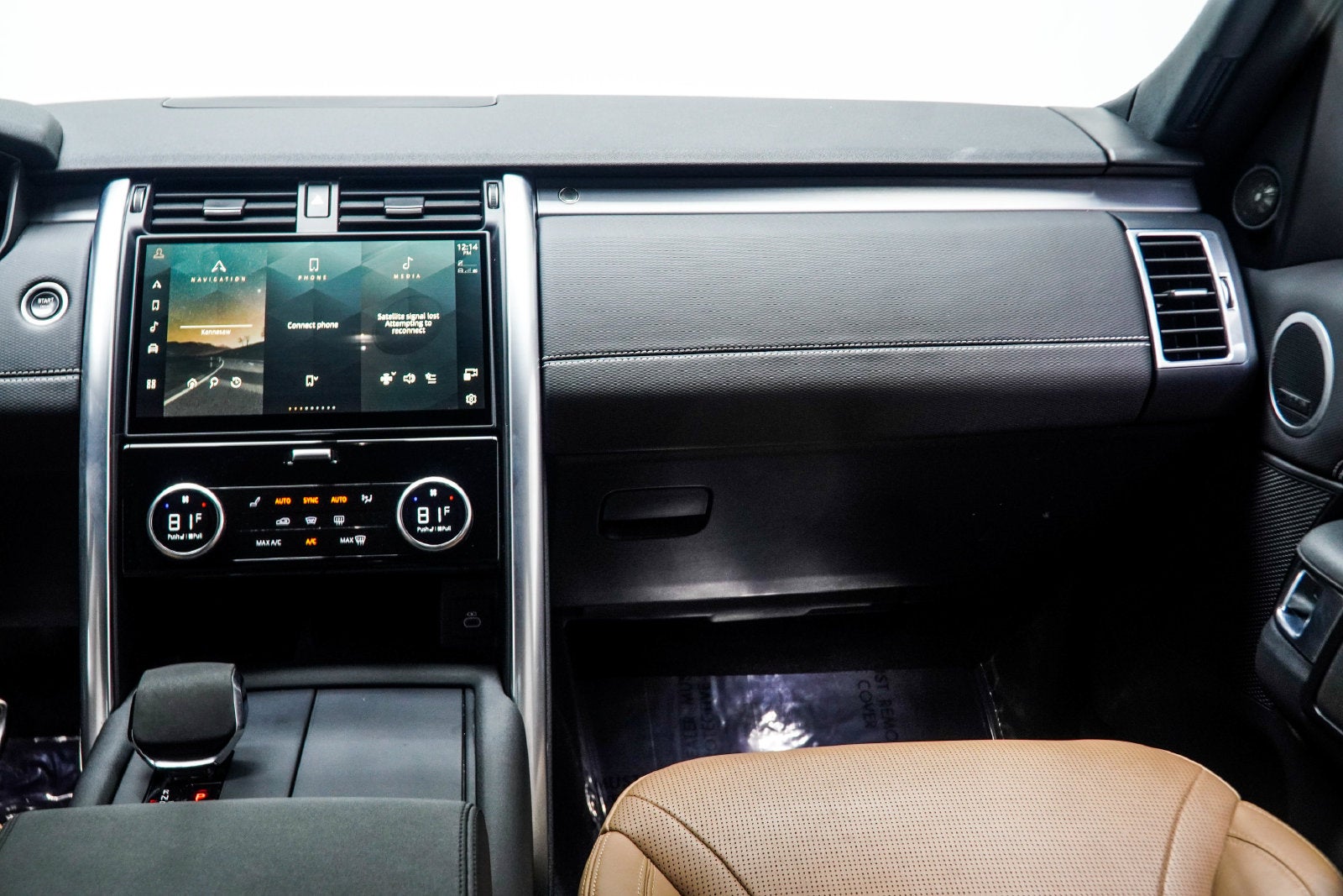 2024 Land Rover Discovery Dynamic SE