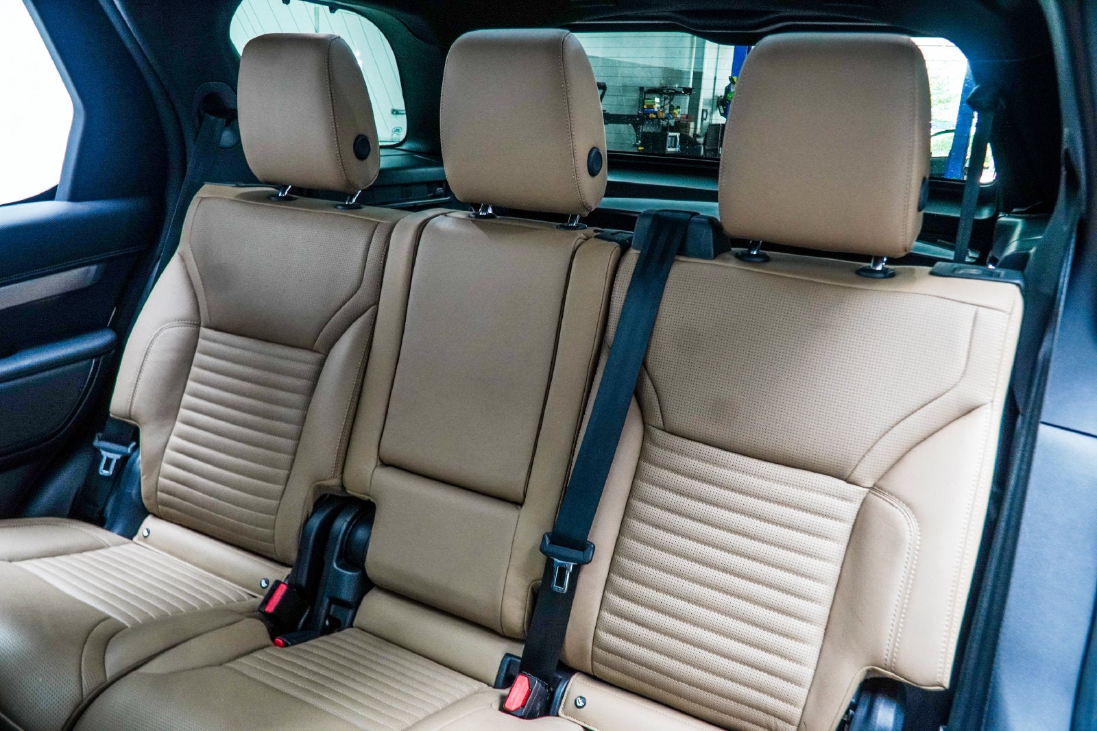 2024 Land Rover Discovery Dynamic SE
